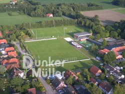 Ballon zu Haus Starten vom Sportplatz