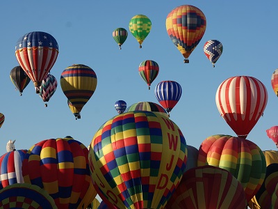 Festival mit Heißluftballonen